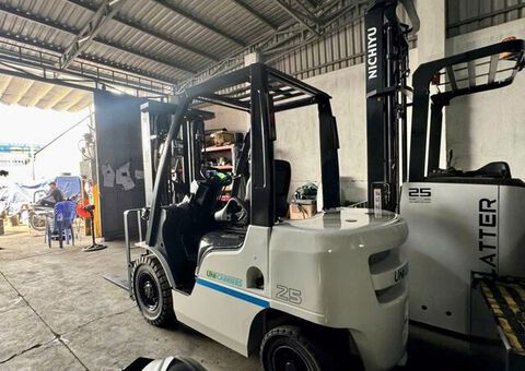 Bán Hoặc Cho Thuê Xe Nâng Dầu Unicarriers 2.5 Tấn - 2/6